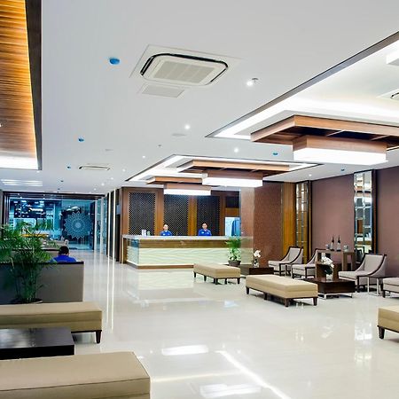 Tara Hotel Yogyakarta Tugu Экстерьер фото
