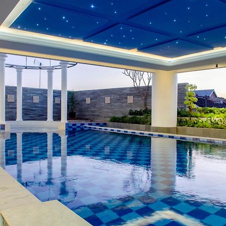 Tara Hotel Yogyakarta Tugu Экстерьер фото