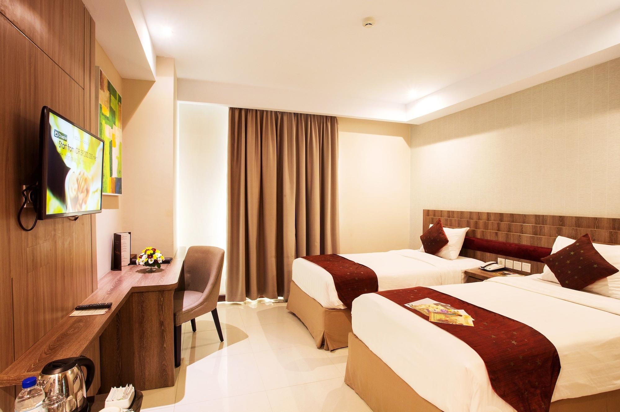 Tara Hotel Yogyakarta Tugu Экстерьер фото