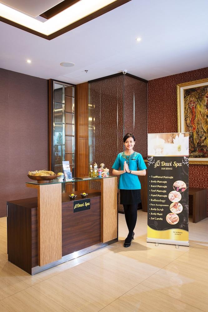 Tara Hotel Yogyakarta Tugu Экстерьер фото