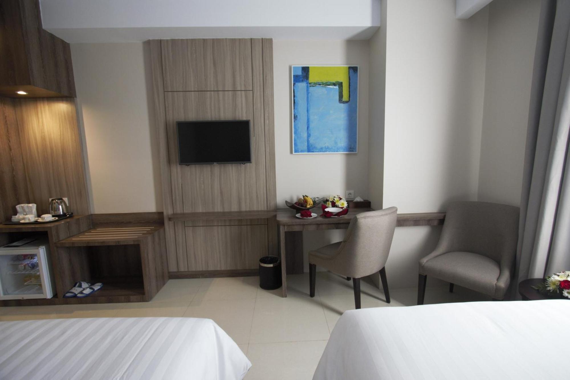 Tara Hotel Yogyakarta Tugu Номер фото