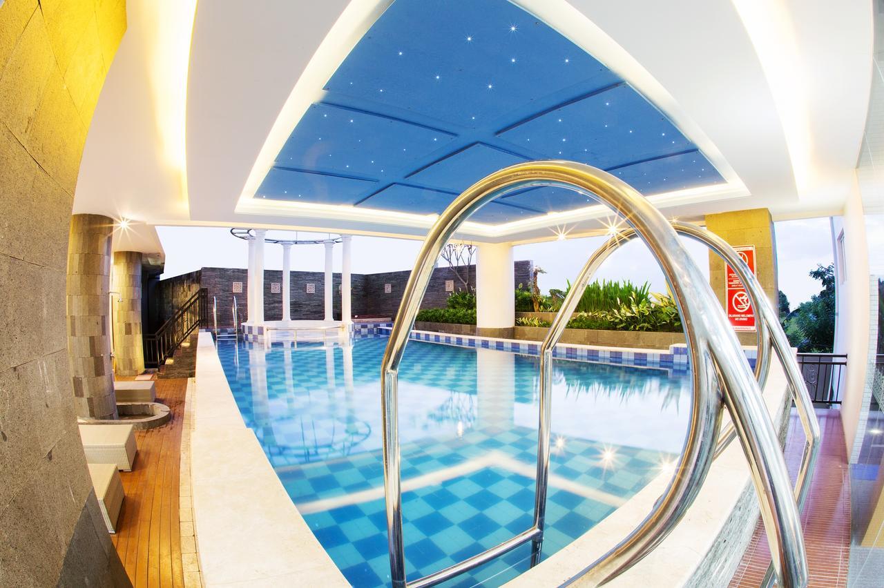 Tara Hotel Yogyakarta Tugu Экстерьер фото